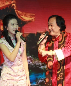 潮星文化为2012北京潮人商会年会增光添彩